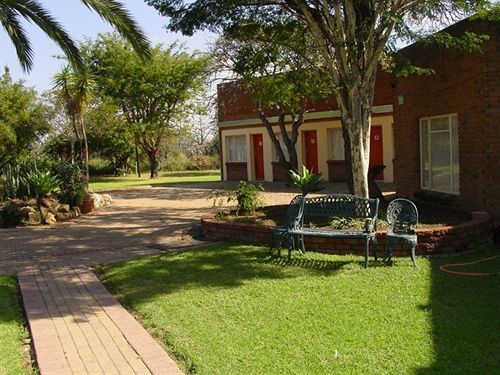 Limpopo Lodge Polokwane Bagian luar foto